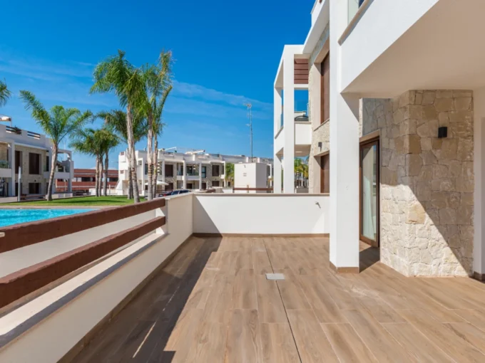 New Townhouses with groundfloor in Torrevieja