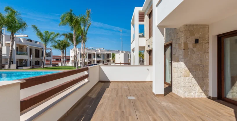 New Townhouses with groundfloor in Torrevieja